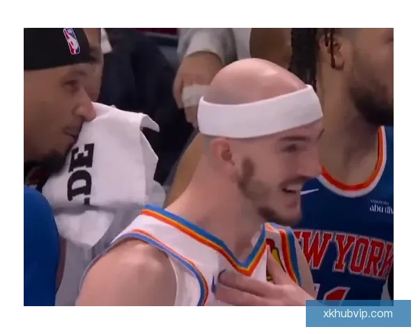 卡鲁索调皮抢水壶哈特机智躲避结果泼满前队友一身水